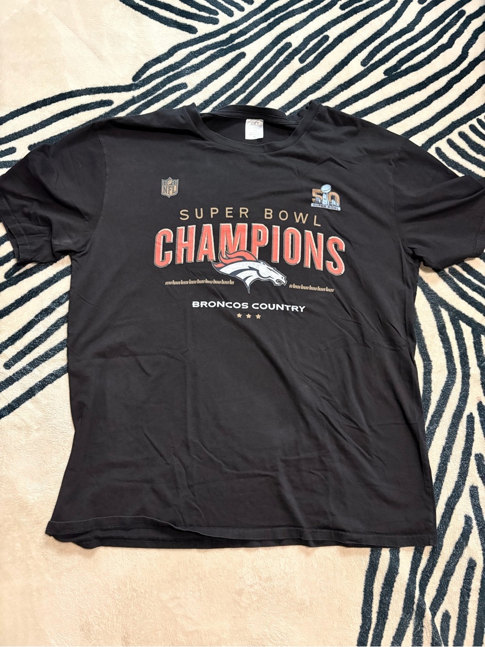 Denver Broncos Super Bowl Champions Tee - Black
